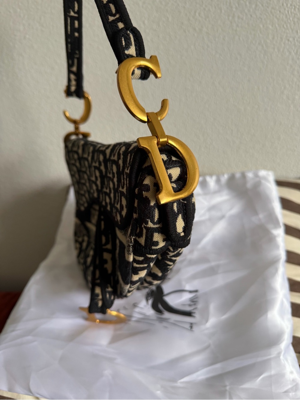 Dior Black & Cream Saddle Bag with Gold hardware - Picture 7 of 8